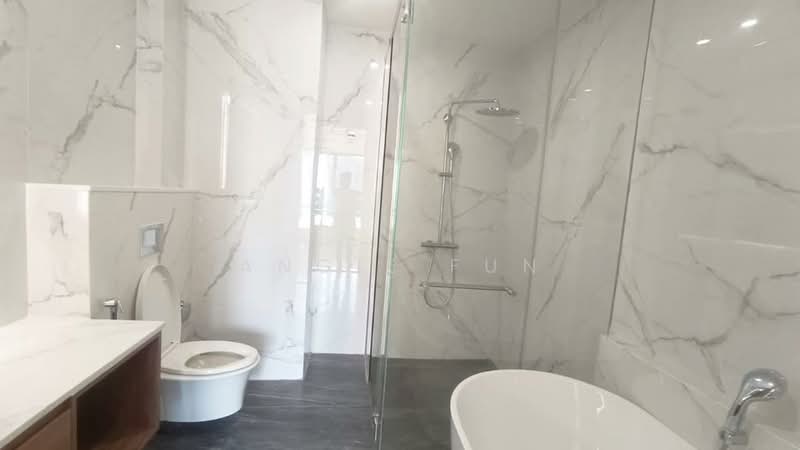 Service Residence for Sale at Core Residence @ TRX - Angie Fun - Bathroom - PropertyGuru.com.my