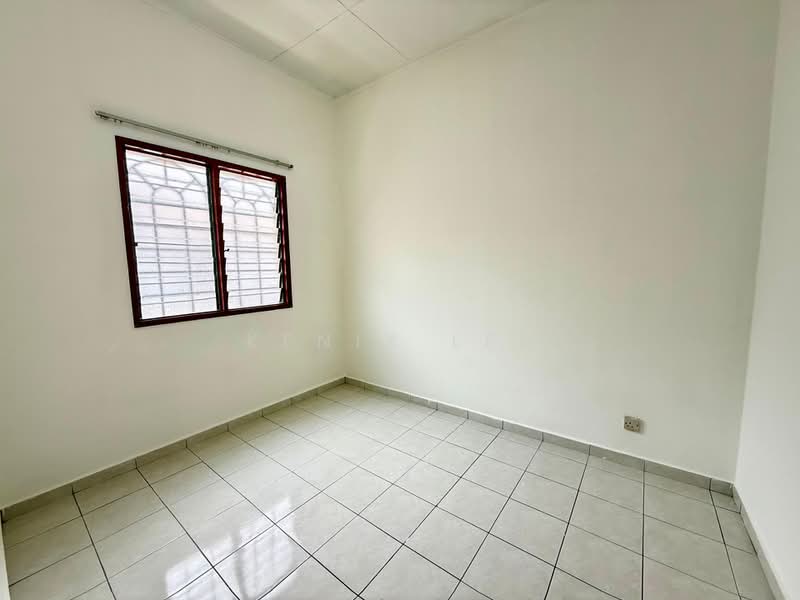 Rumah Teres untuk Dijual di Usj 12 (Subang Jaya) - Kenix Lee - PropertyGuru.com.my