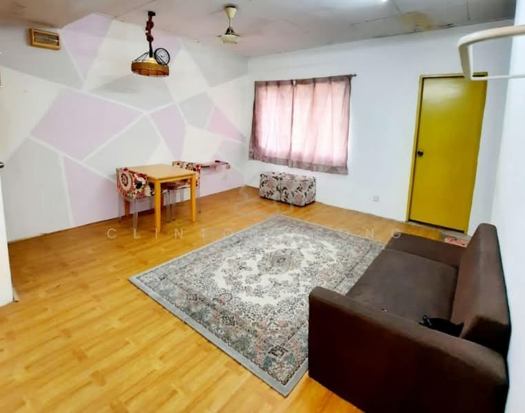Flat for Sale at Pangsapuri Sri Meranti - Clinton Leong - Living Room - PropertyGuru.com.my