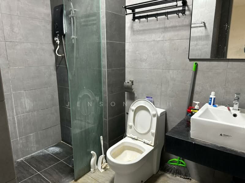 Servis Apartment untuk Disewa di The Era @ Duta North - Jenson Toh - Bathroom - PropertyGuru.com.my
