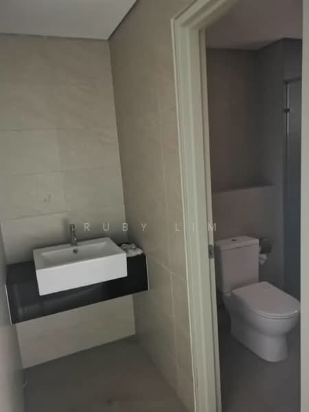 Shop / Office for Sale in Tropicana (Selangor) - Ruby Lim - Bathroom - PropertyGuru.com.my