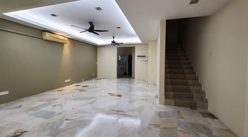 Rumah Teres 2 Tingkat untuk Dijual di Seri Kembangan (Selangor) - Ying Lee - Living Room - PropertyGuru.com.my