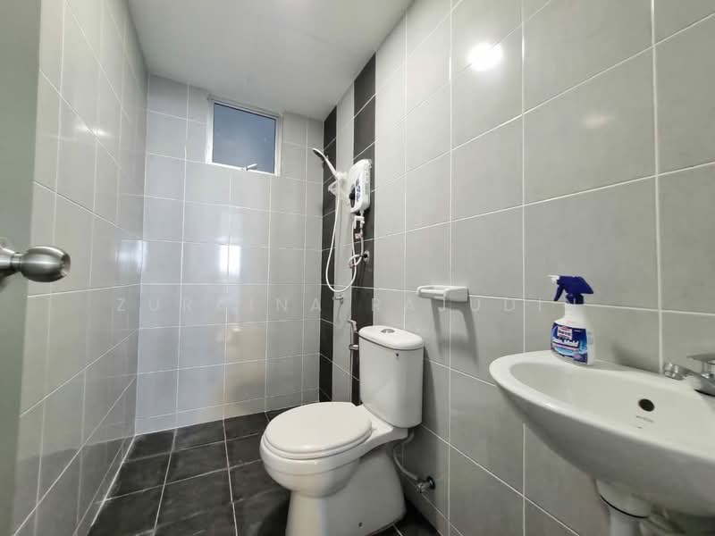 Pangsapuri untuk Disewa di Idaman Cahaya 1 - Zuraina Rajudin - Bathroom - PropertyGuru.com.my