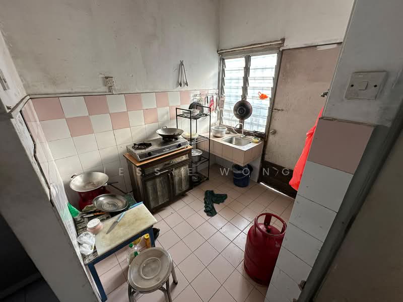 1-storey Terraced House for Sale in Taman Pelangi (Rawang) - Jessie Wong - Kitchen - PropertyGuru.com.my