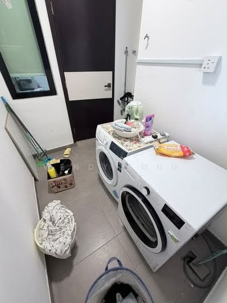 Servis Apartment untuk Dijual di Molek Regency - Wendy Fong - PropertyGuru.com.my