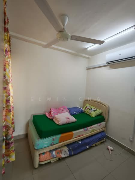 Kediaman Servis untuk Disewa di Sentrovue - Elwin Ong - Bedroom - PropertyGuru.com.my