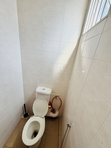 Shop / Office for Rent in Saujana Impian (Kajang) - Calvin Kok - Bathroom - PropertyGuru.com.my