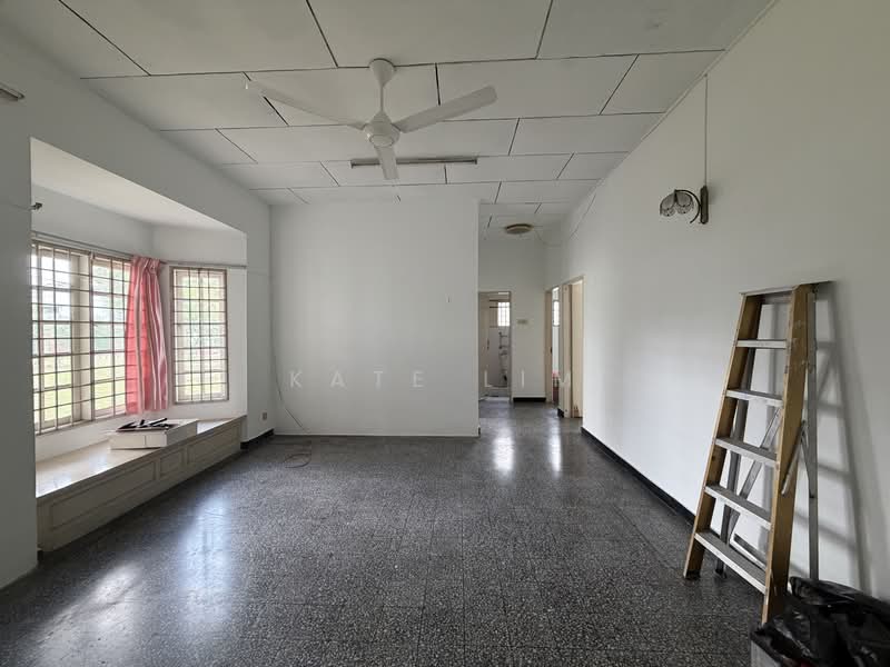 Rumah Banglo untuk Dijual di Seksyen 17 (Petaling Jaya) - Kate Lim - Dining/ Family Hall - PropertyGuru.com.my