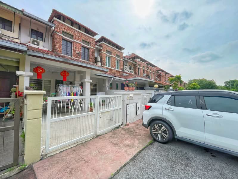 2-storey Terraced House for Sale in Bandar Nusaputra (Puchong) - Mohd Nazri Roslan - PropertyGuru.com.my