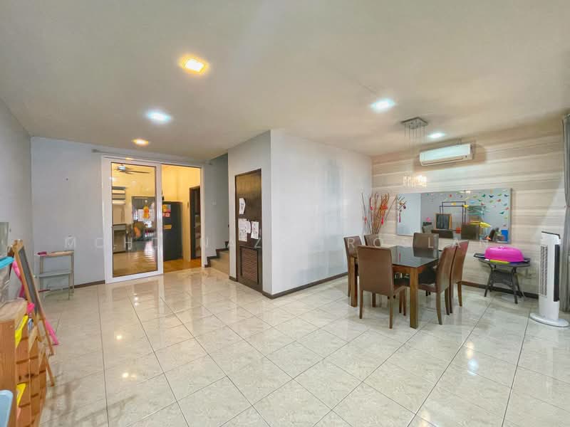 2-storey Terraced House for Sale in Bandar Nusaputra (Puchong) - Mohd Nazri Roslan - PropertyGuru.com.my