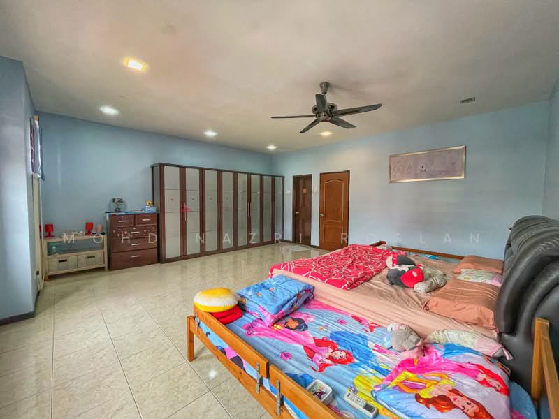 2-storey Terraced House for Sale in Bandar Nusaputra (Puchong) - Mohd Nazri Roslan - PropertyGuru.com.my