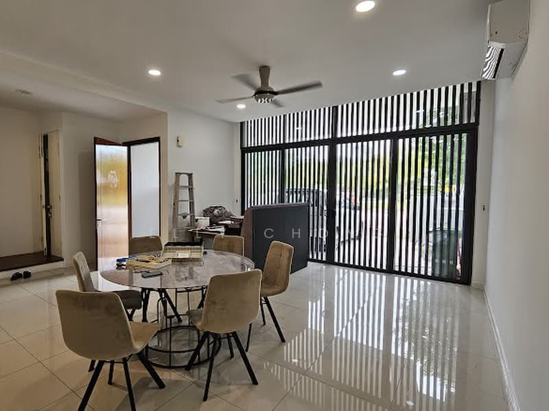 Rumah Teres 3 Tingkat untuk Dijual di Lake Fields (Sungai Besi) - Elly Chong - PropertyGuru.com.my