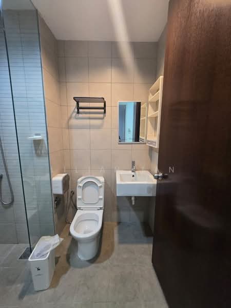 Servis Apartment untuk Disewa di Setia SKY Residences - Lilian Tan - Bathroom - PropertyGuru.com.my