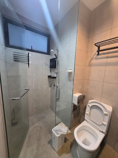 Servis Apartment untuk Disewa di Setia SKY Residences - Lilian Tan - Bathroom - PropertyGuru.com.my