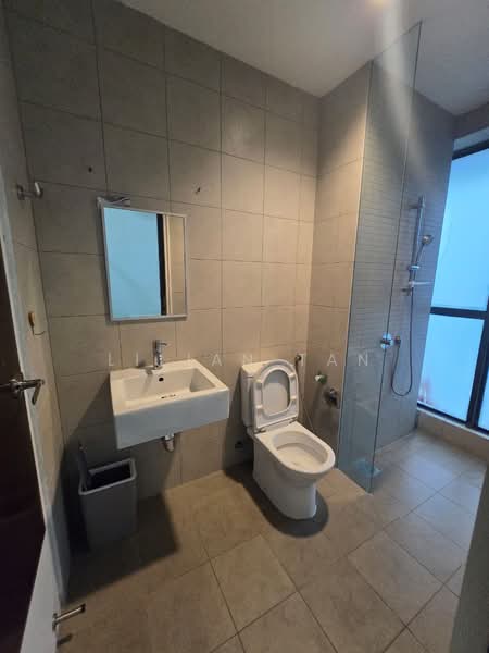 Servis Apartment untuk Disewa di Setia SKY Residences - Lilian Tan - Bathroom - PropertyGuru.com.my