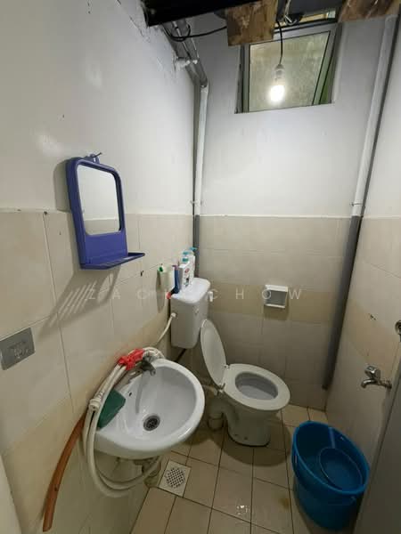Shop for Sale in Bandar Pulai Jaya (Kulai) - Zack Chow - Bathroom - PropertyGuru.com.my