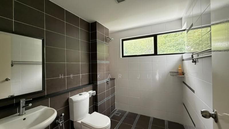 Terraced House for Sale in Jade Hills (Kajang) - Hei Kar Jun - Bathroom - PropertyGuru.com.my