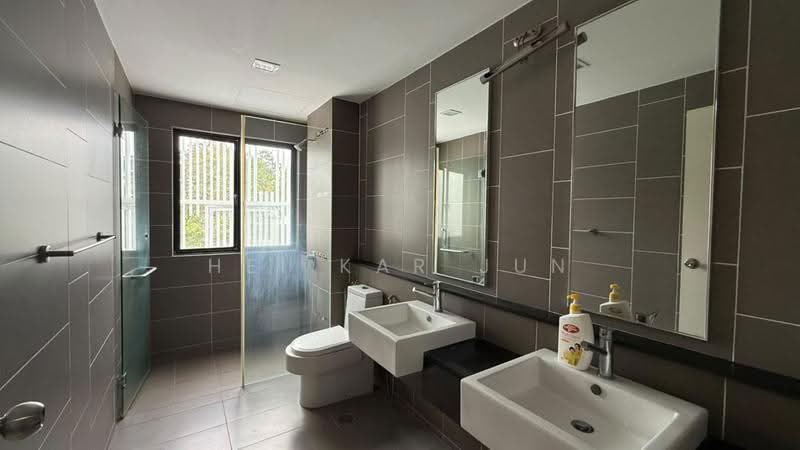 Terraced House for Sale in Jade Hills (Kajang) - Hei Kar Jun - Bathroom - PropertyGuru.com.my