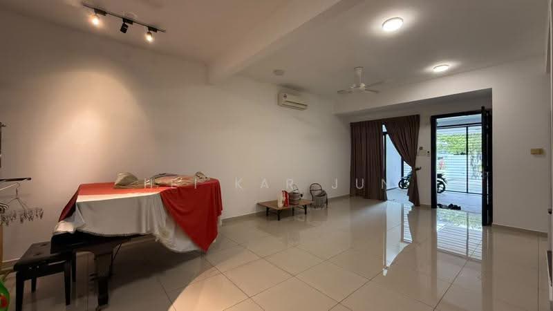 Terraced House for Sale in Jade Hills (Kajang) - Hei Kar Jun - Living Room - PropertyGuru.com.my