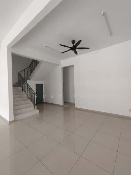 Rumah Teres 2 Tingkat untuk Disewa di Bandar Putra (Kulai) - Ruby Tan - Interior - PropertyGuru.com.my