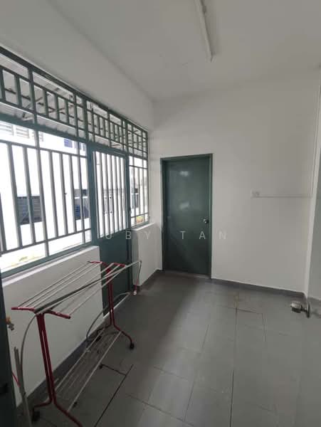 Rumah Teres 2 Tingkat untuk Disewa di Bandar Putra (Kulai) - Ruby Tan - Corridor - PropertyGuru.com.my