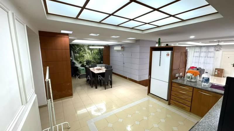 Semi-Detached House for Sale in Taman Perling (Perling) - Karl Lim - Dining Room - PropertyGuru.com.my