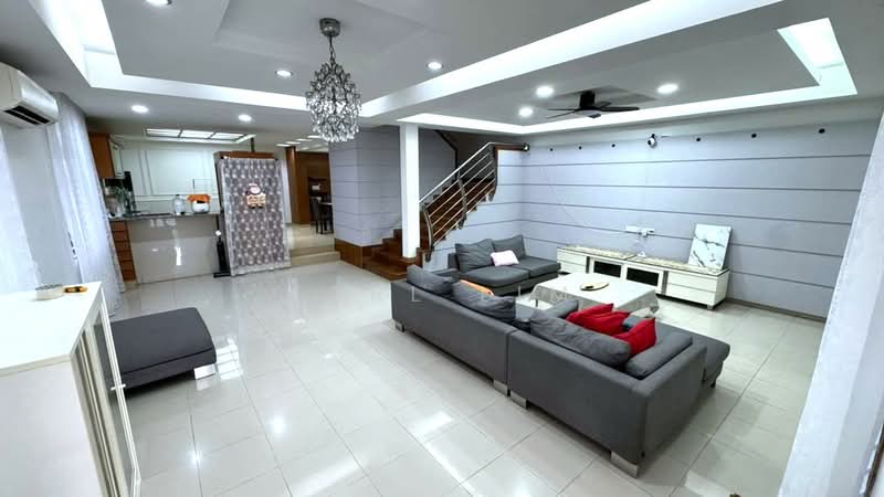 Semi-Detached House for Sale in Taman Perling (Perling) - Karl Lim - Living Room - PropertyGuru.com.my