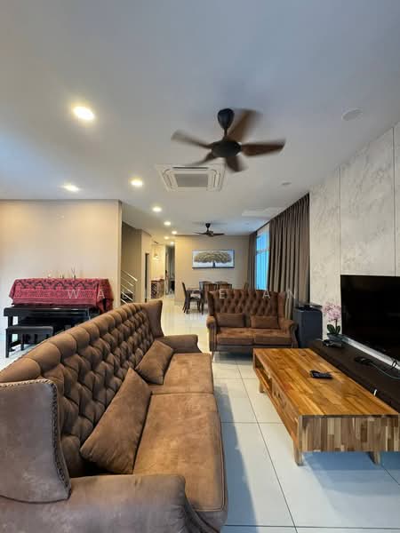 Cluster House for Rent in Taman Mutiara Mas (Skudai) - Wallace Ang - Living Room - PropertyGuru.com.my