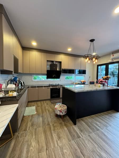 Cluster House for Rent in Taman Mutiara Mas (Skudai) - Wallace Ang - Kitchen - PropertyGuru.com.my