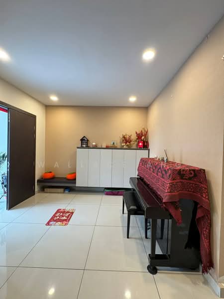 Cluster House for Rent in Taman Mutiara Mas (Skudai) - Wallace Ang - Living Room - PropertyGuru.com.my