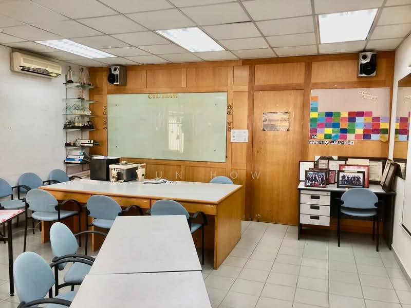 Office for Rent in Bandar Menjalara (Kuala Lumpur) - Jun How - Interior - PropertyGuru.com.my