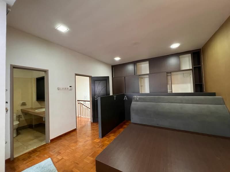 2.5-storey Terraced House for Sale in Taman Bukit Jaya (Ulu Tiram) - KS Tan - PropertyGuru.com.my