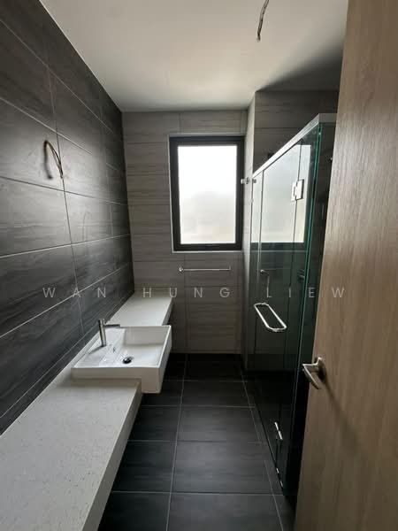 Rumah Teres 3 Tingkat untuk Dijual di Puchong (Selangor) - Wan Hung Liew - Bathroom - PropertyGuru.com.my
