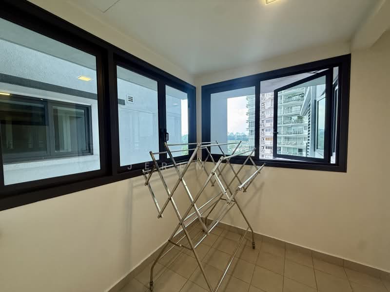 Servis Apartment untuk Disewa di The Greens - Jeremy . - Balcony - PropertyGuru.com.my
