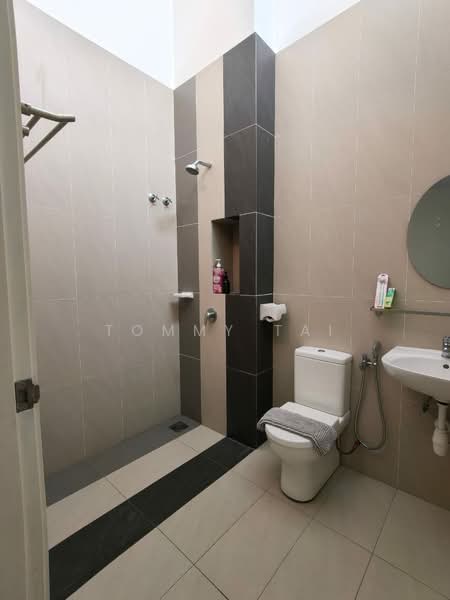 Rumah Kluster untuk Dijual di Setia Eco Cascadia (Tebrau) - Tommy Tai - Bathroom - PropertyGuru.com.my