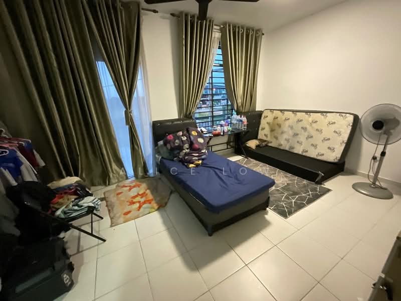 3-storey Terraced House for Sale in Taman Kundang Jaya (Rawang) - Alice Low - Bedroom - PropertyGuru.com.my