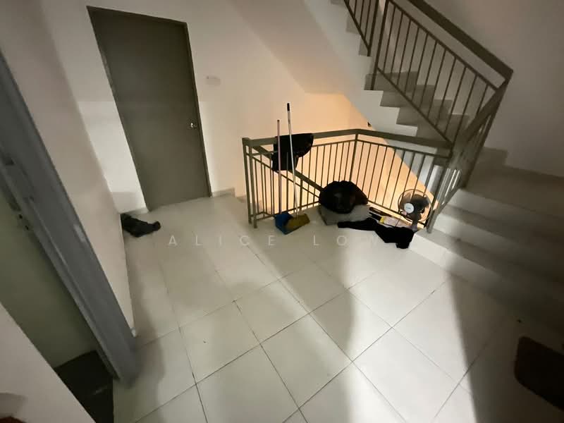 3-storey Terraced House for Sale in Taman Kundang Jaya (Rawang) - Alice Low - Interior - PropertyGuru.com.my
