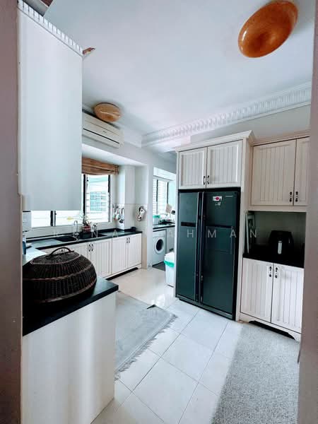 Kondominium untuk Dijual di Riana Green East - Rena Rahman - Kitchen - PropertyGuru.com.my
