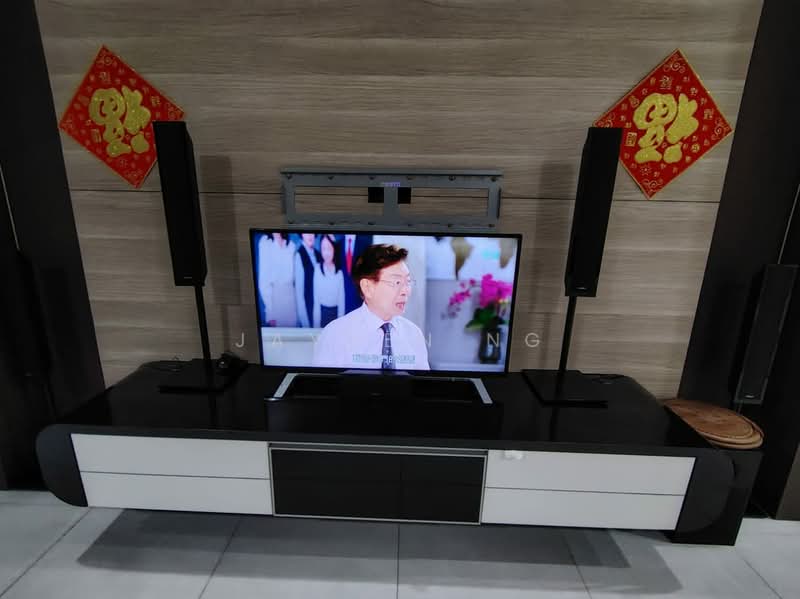Pangsapuri untuk Dijual di Lagenda Tasek Luxurious Suite - Jayden Ng - Living Room - PropertyGuru.com.my