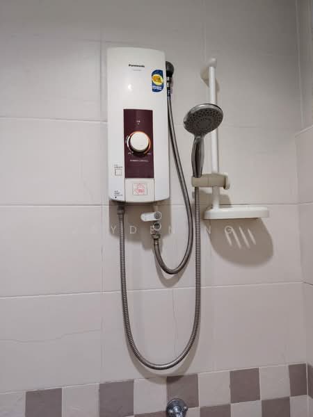 Pangsapuri untuk Dijual di Lagenda Tasek Luxurious Suite - Jayden Ng - Bathroom - PropertyGuru.com.my
