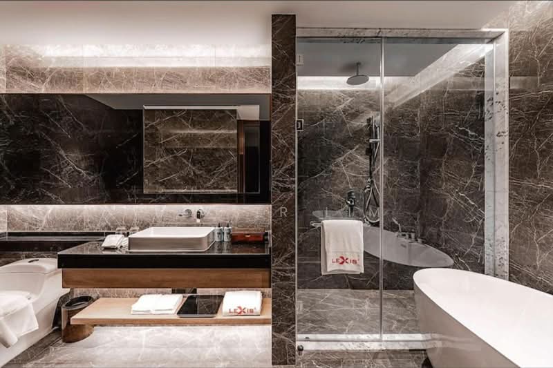Kediaman Servis untuk Dijual di Imperial Lexis - Dexter Lim - Bathroom - PropertyGuru.com.my