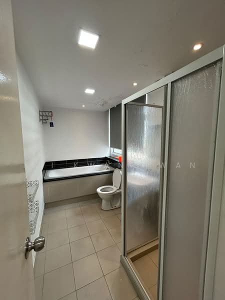 Kondominium untuk Dijual di The Saffron - Kai kwang Wan - Bathroom - PropertyGuru.com.my