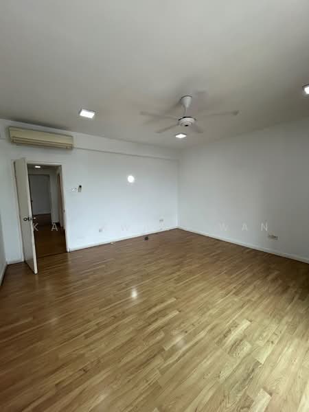 Kondominium untuk Dijual di The Saffron - Kai kwang Wan - Living Room - PropertyGuru.com.my