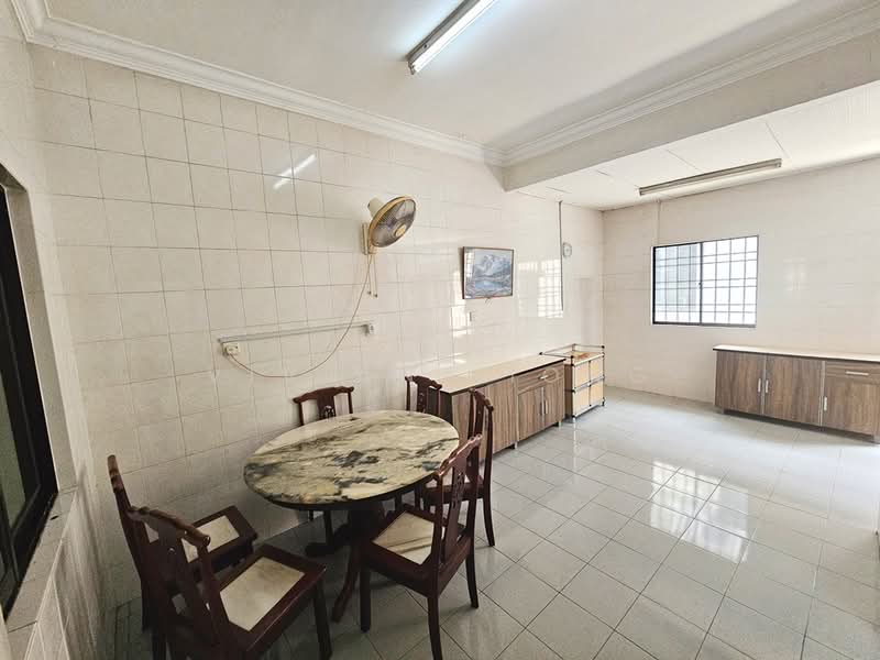 Rumah Teres 2-Tingkat untuk Dijual di Taman Putra Prima (Puchong) - Vivian Liong - Dining Room - PropertyGuru.com.my