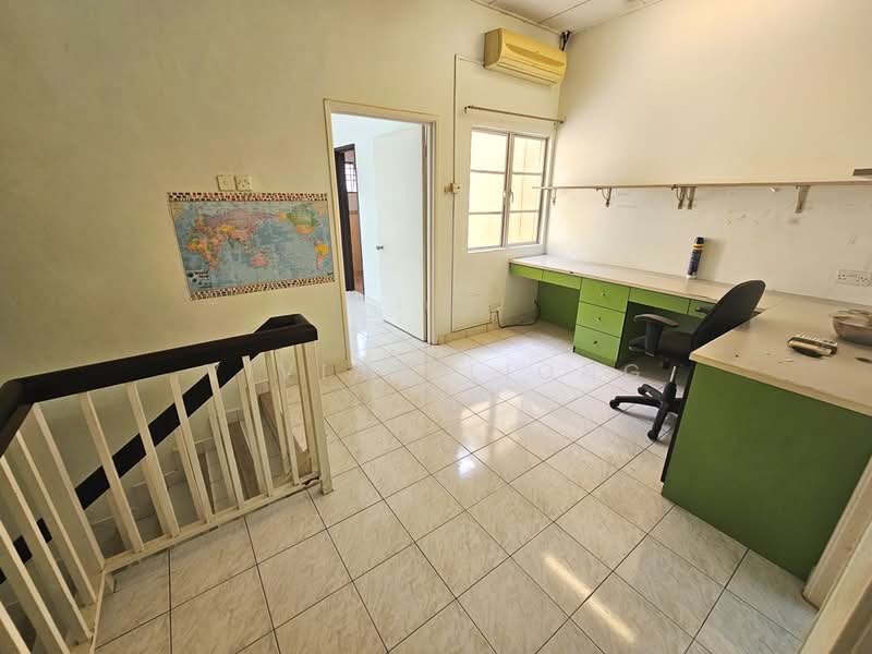 Rumah Teres 2-Tingkat untuk Dijual di Taman Putra Prima (Puchong) - Vivian Liong - Study - PropertyGuru.com.my