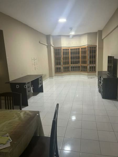 Kondominium untuk Dijual di Dwi Mahkota - Dolphine Ong - Living Room - PropertyGuru.com.my