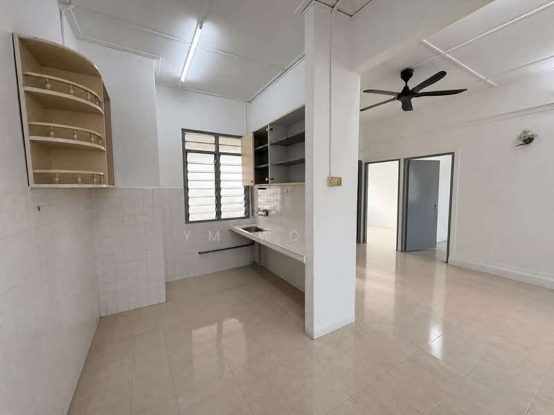 Rumah Flat untuk Disewa di Taman Perling - Ym Wong - Kitchen - PropertyGuru.com.my