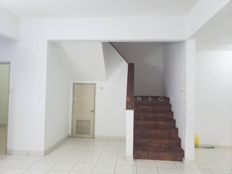 2-storey Terraced House for Sale in Alam Budiman (Shah Alam) - Azhar Mansor - Interior - PropertyGuru.com.my