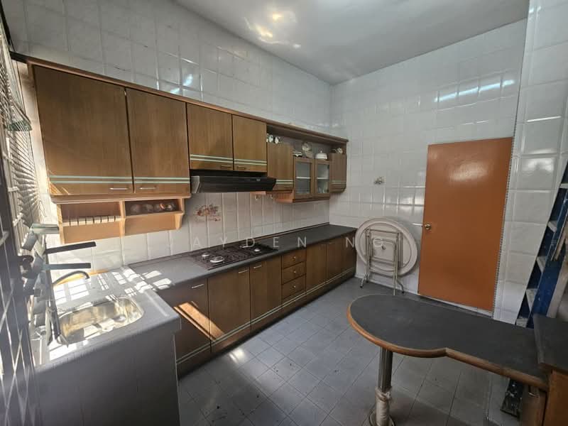 Rumah Teres 2 Tingkat untuk Dijual di Taman Sri Putri (Skudai) - Jayden Ng - Kitchen - PropertyGuru.com.my