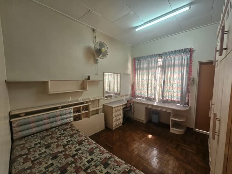 Rumah Teres 2 Tingkat untuk Dijual di Taman Sri Putri (Skudai) - Jayden Ng - Bedroom - PropertyGuru.com.my